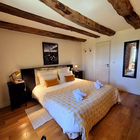 De Rigoulac Sur Reservation Et Table D'hotes Les Jours Sauf Les Jeudis Et Les Dimanches 3* Bouyssounouse