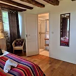 De Rigoulac Sur Reservation Et Table D'hotes Les Jours Sauf Les Jeudis Et Les Dimanches 3*