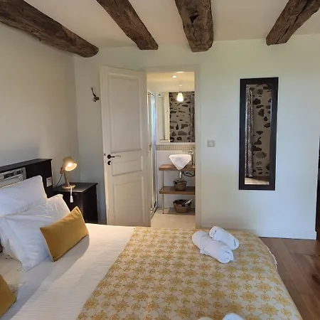 De Rigoulac Sur Reservation Et Table D'hotes Les Jours Sauf Les Jeudis Et Les Dimanches 3* Bouyssounouse