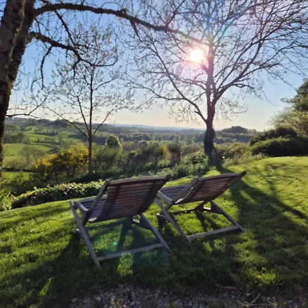 De Rigoulac 5 D'hotes & Sur Reservation Table D Hotes Sauf Les Jeudis Et Les Dimanches Bouyssounouse