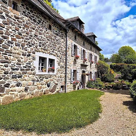 De Rigoulac Sur Reservation Et Table D'hotes Les Jours Sauf Les Jeudis Et Les Dimanches 3* Bouyssounouse
